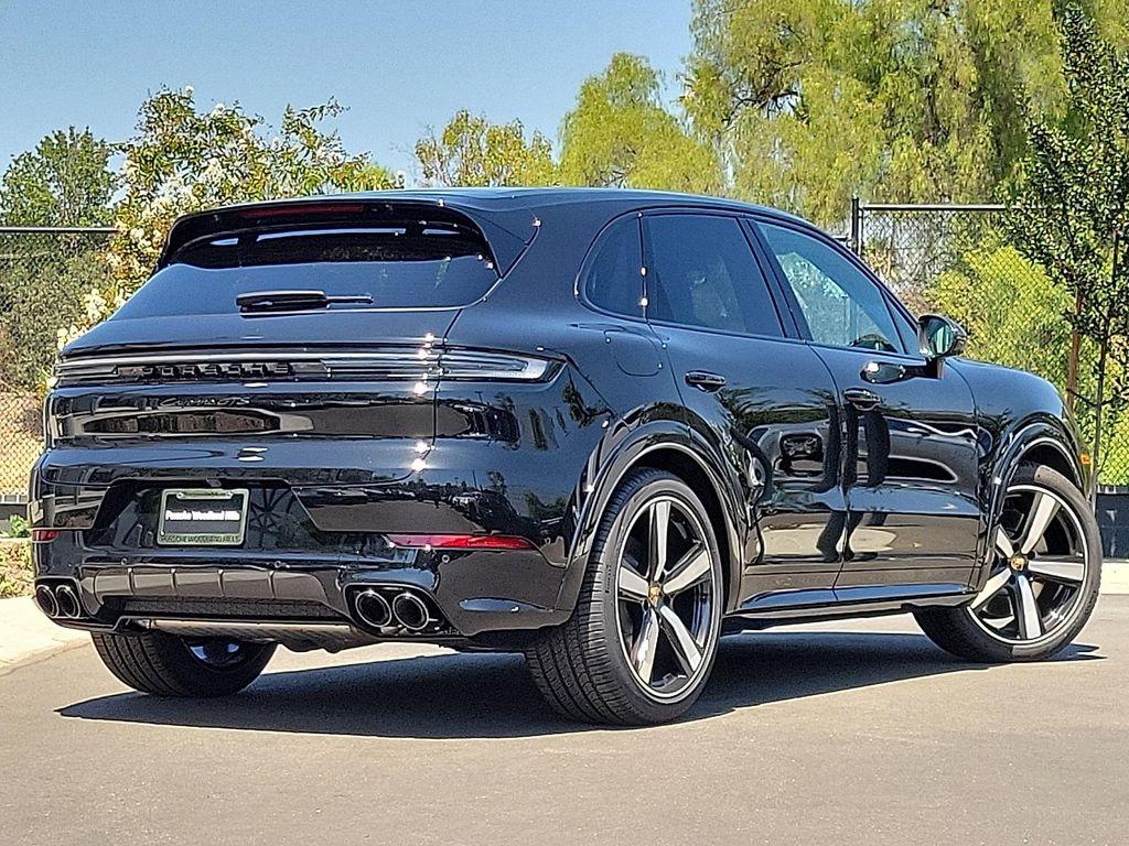 new 2025 Porsche Cayenne car