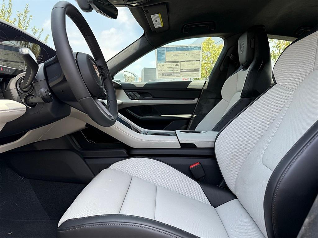 new 2025 Porsche Taycan car