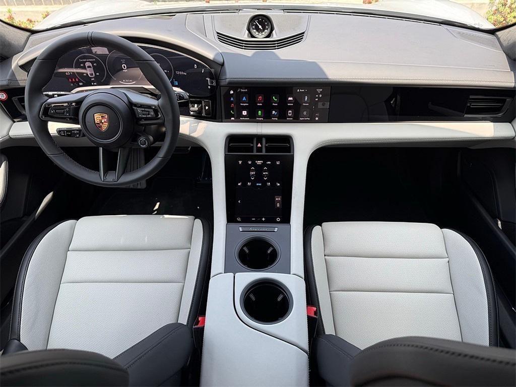 new 2025 Porsche Taycan car
