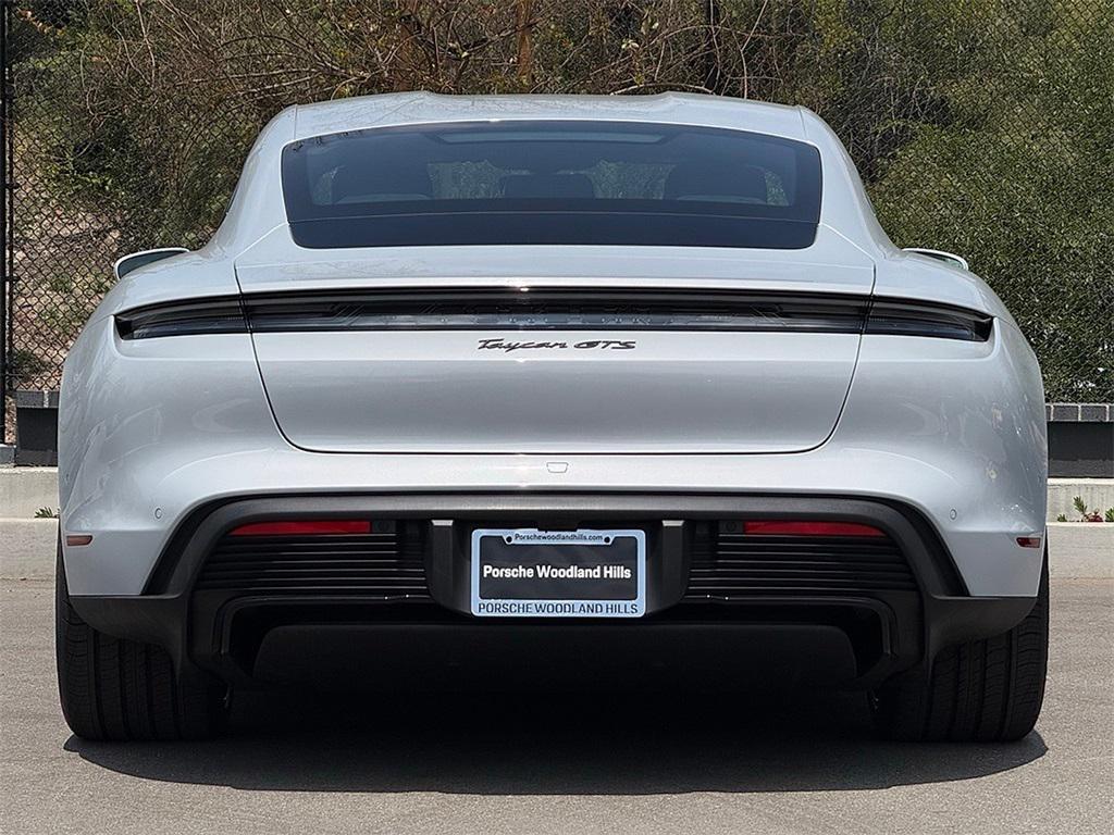new 2025 Porsche Taycan car