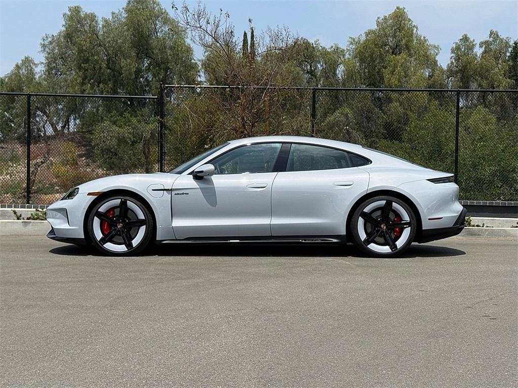 new 2025 Porsche Taycan car