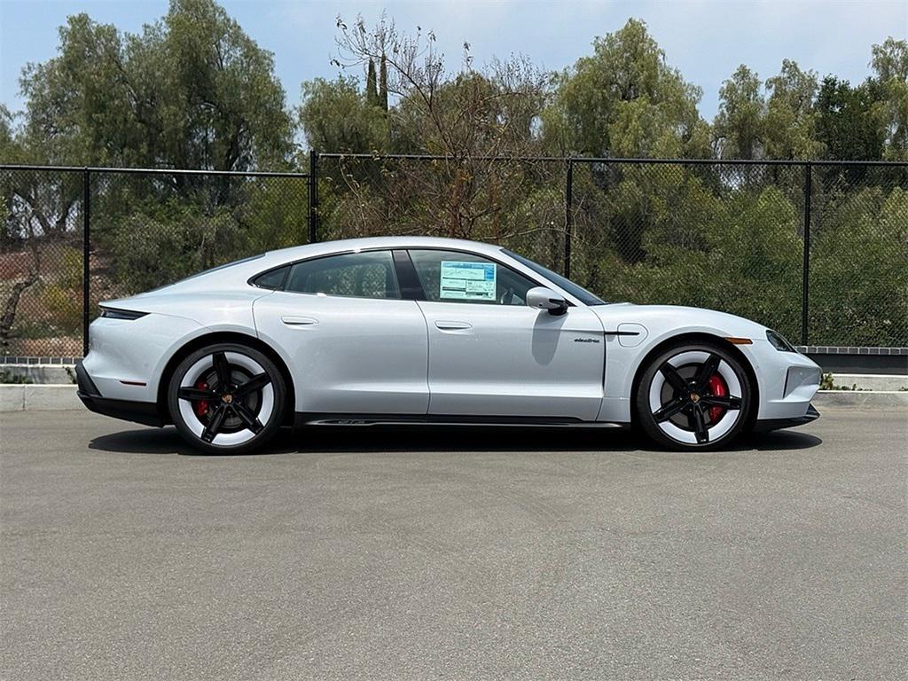 new 2025 Porsche Taycan car
