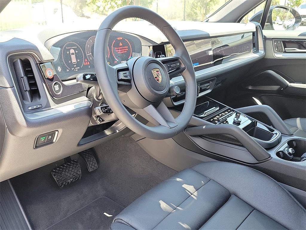new 2025 Porsche Cayenne car