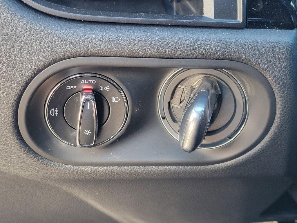 new 2025 Porsche Macan car, priced at $93,155