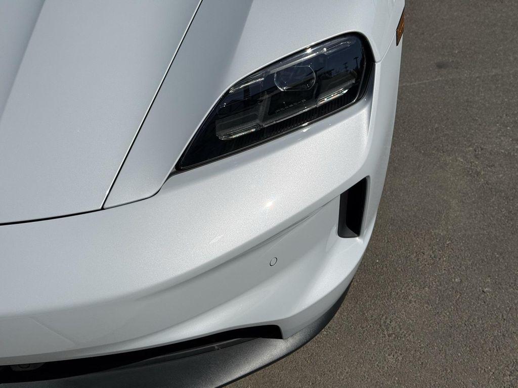 new 2025 Porsche Taycan car