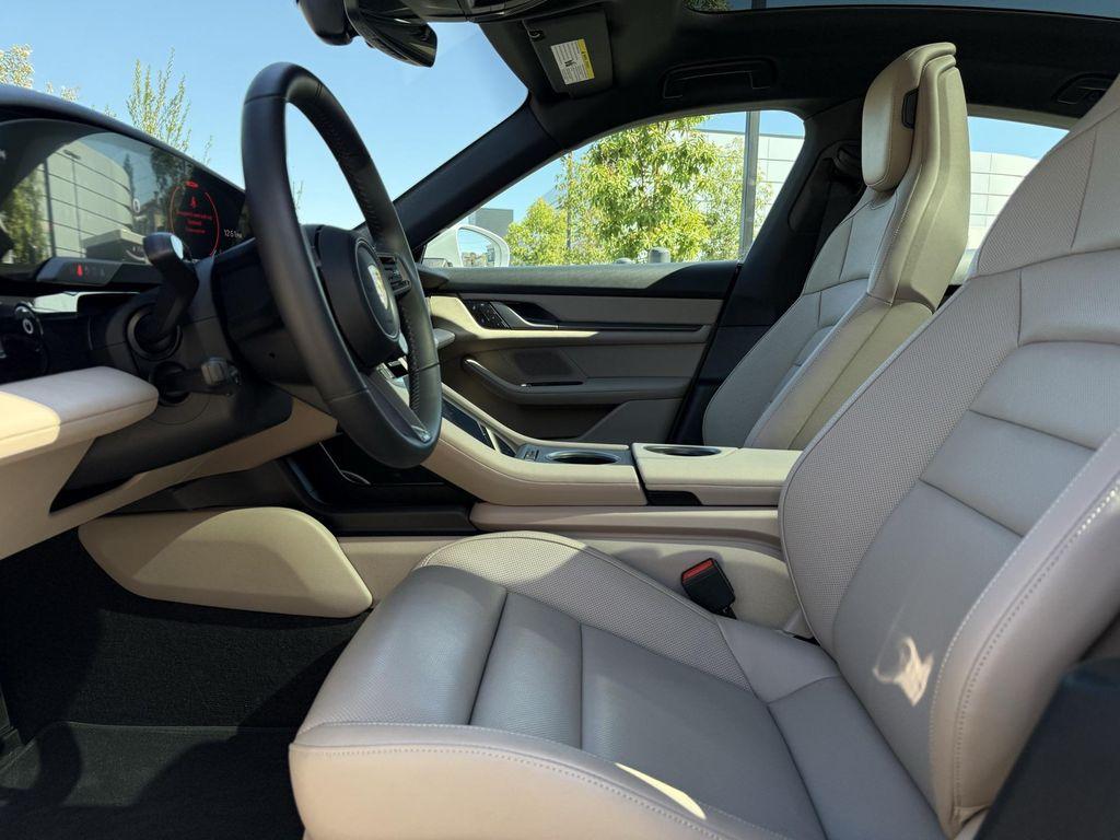 new 2025 Porsche Taycan car