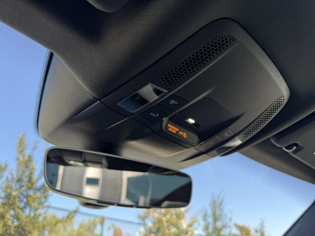 new 2025 Porsche Taycan car