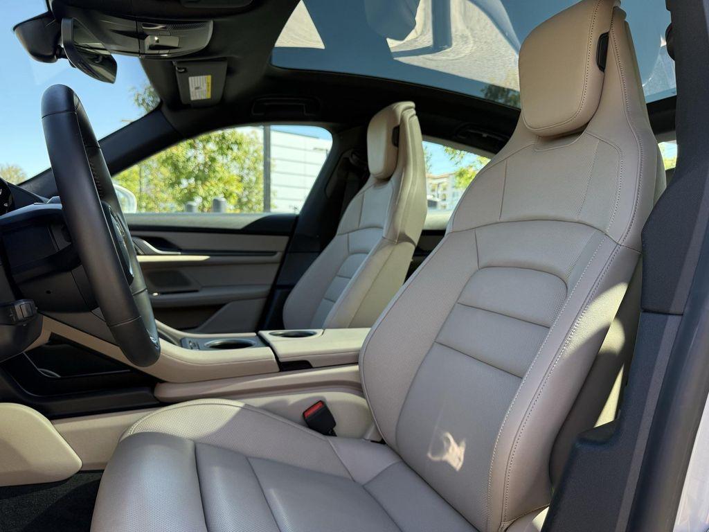 new 2025 Porsche Taycan car