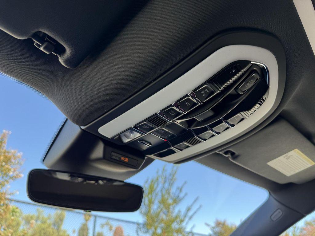 new 2025 Porsche Macan car