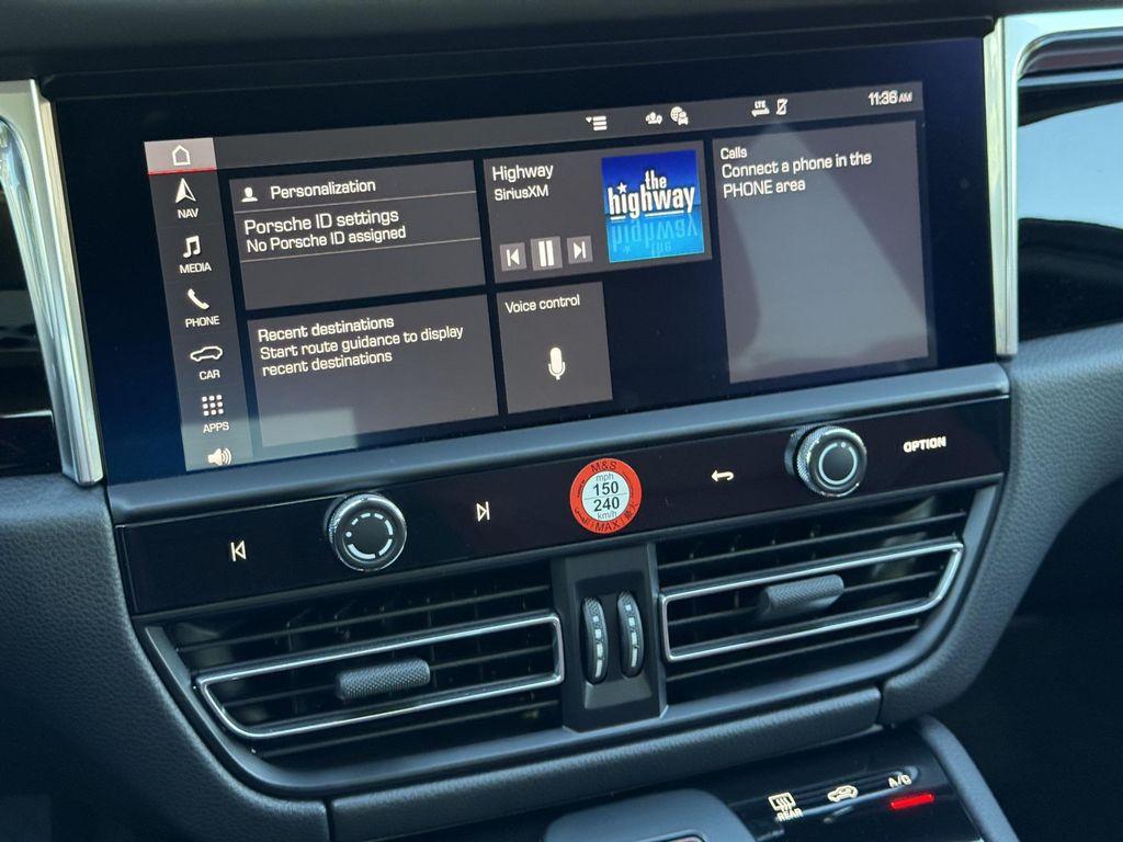 new 2025 Porsche Macan car