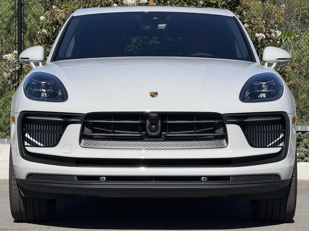 new 2025 Porsche Macan car