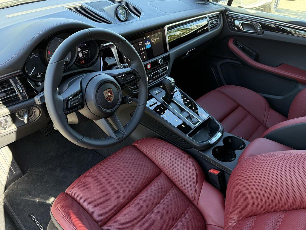 new 2025 Porsche Macan car