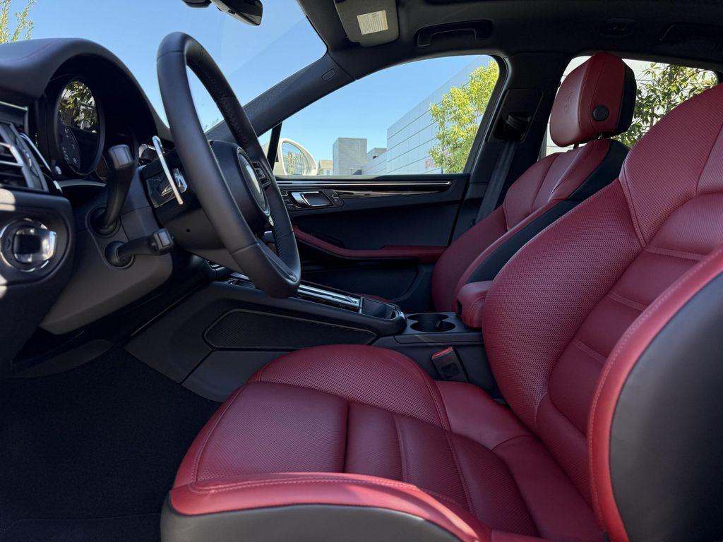 new 2025 Porsche Macan car