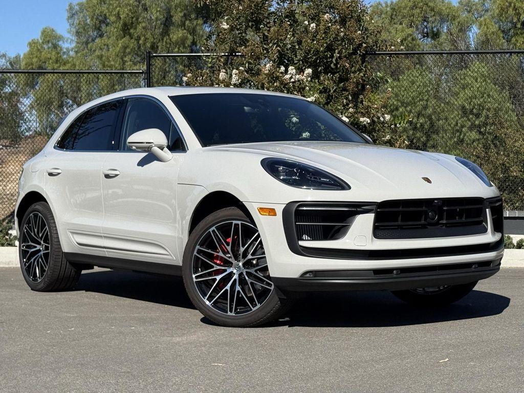 new 2025 Porsche Macan car