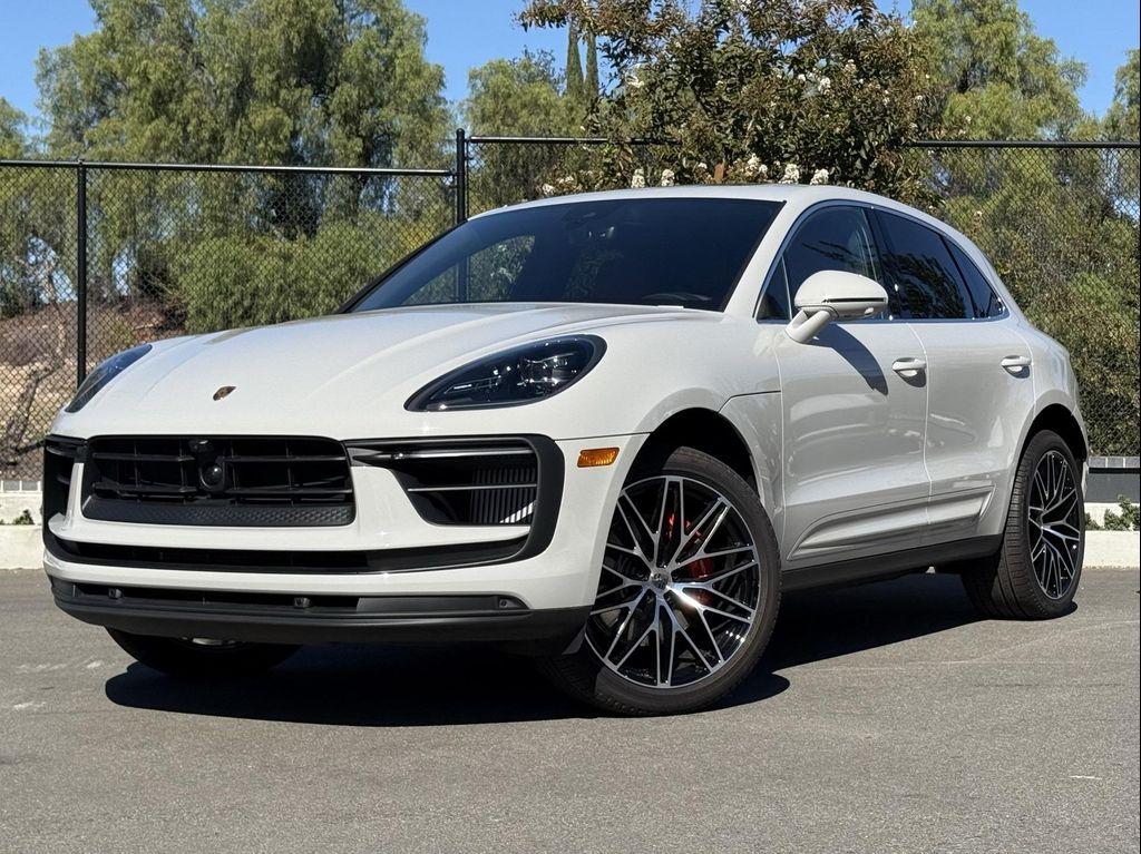 new 2025 Porsche Macan car