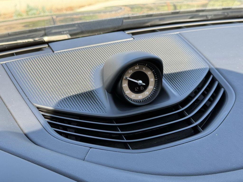 new 2025 Porsche Taycan car