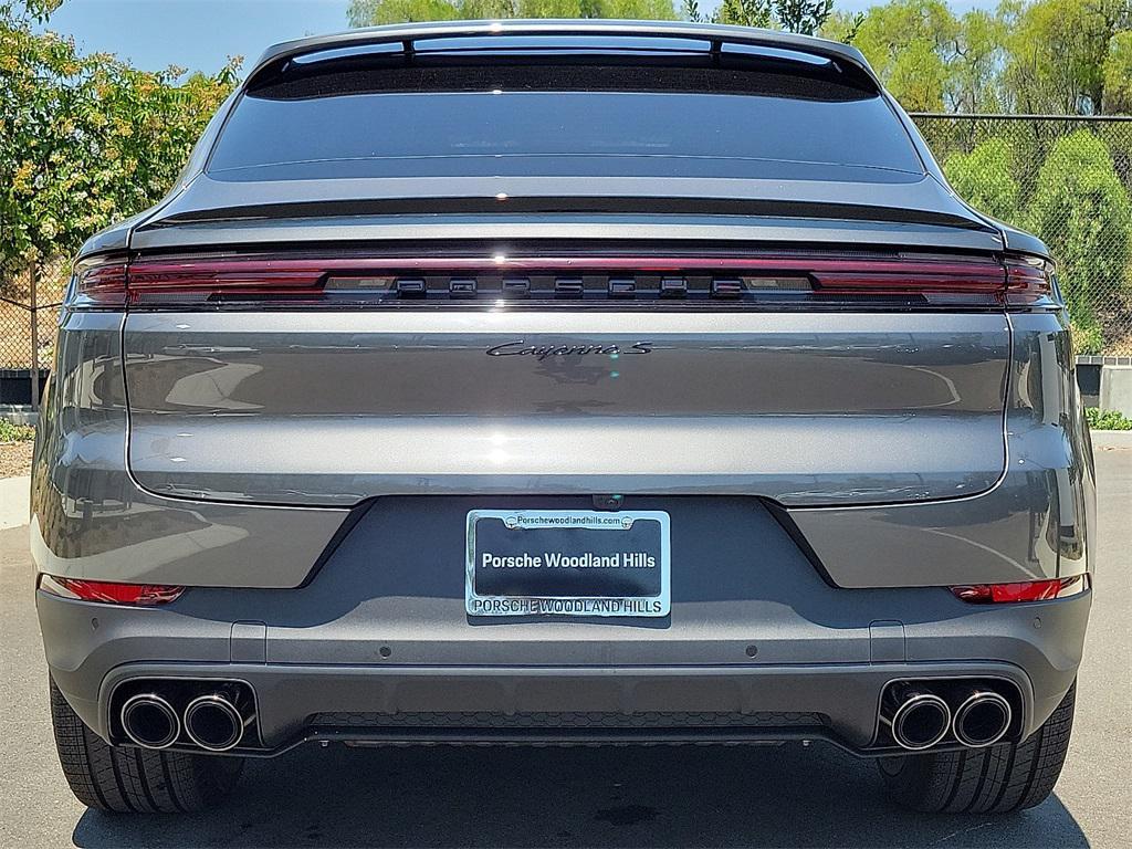 new 2025 Porsche Cayenne car