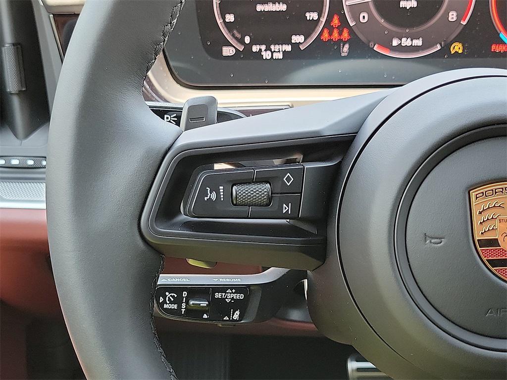 new 2025 Porsche Cayenne car