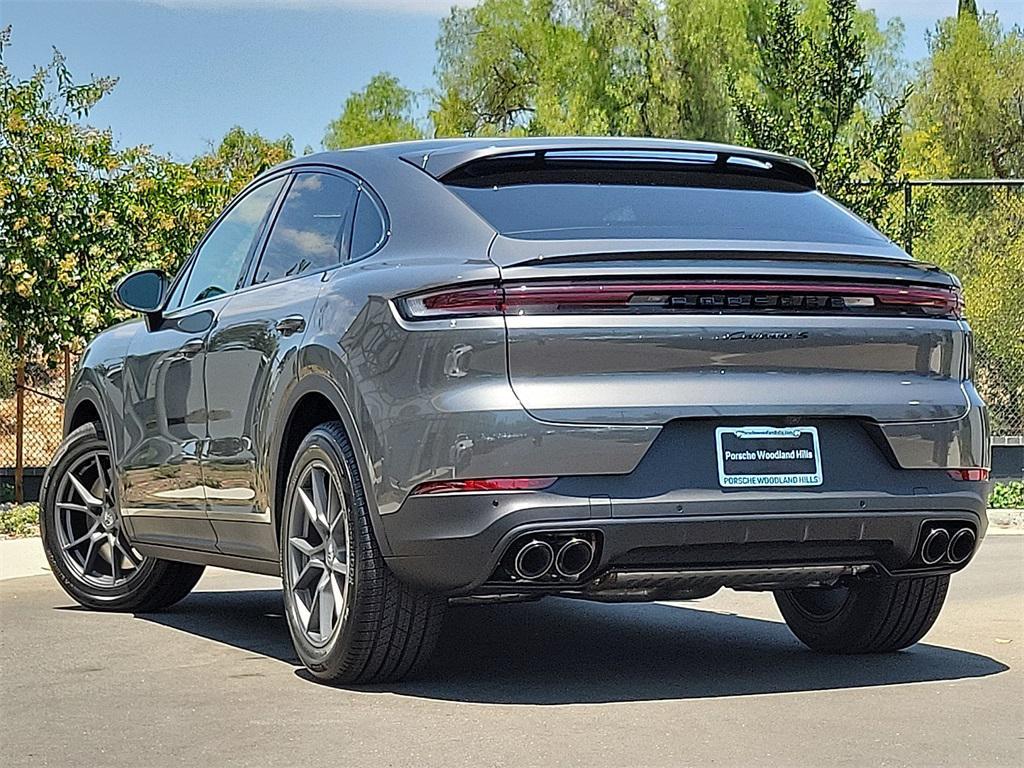 new 2025 Porsche Cayenne car
