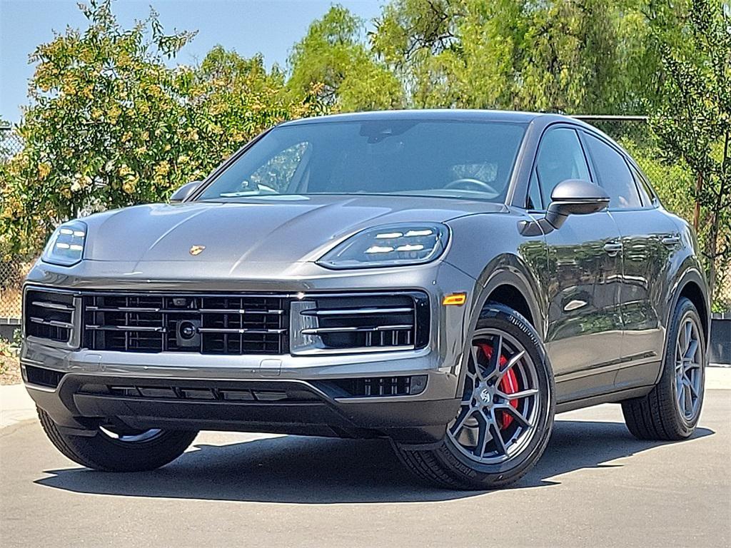 new 2025 Porsche Cayenne car