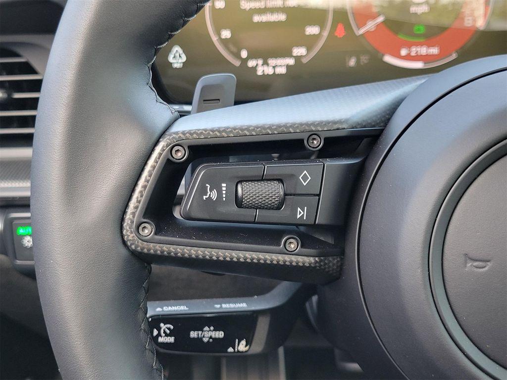 new 2025 Porsche 911 car