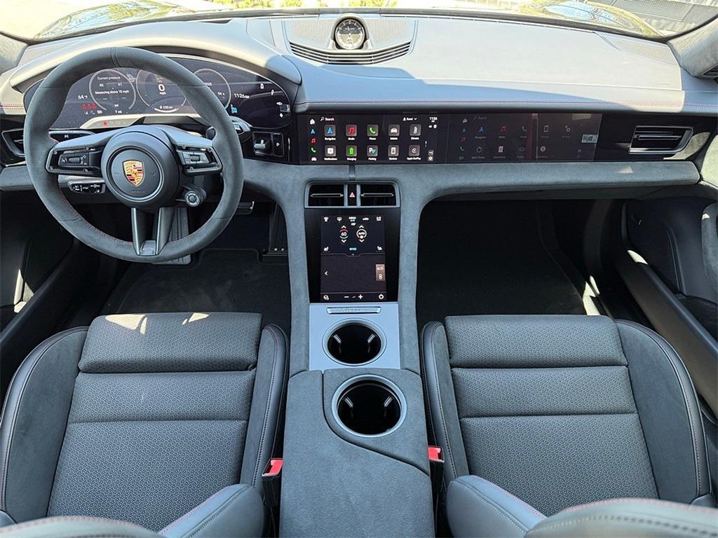 new 2025 Porsche Taycan car