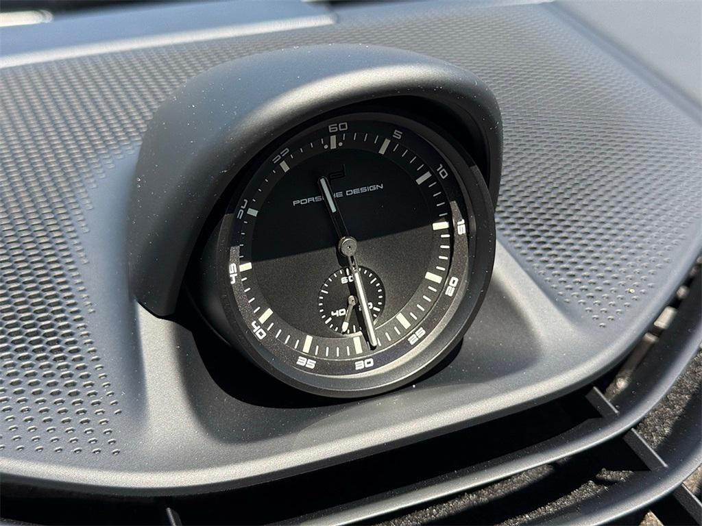 new 2025 Porsche Taycan car