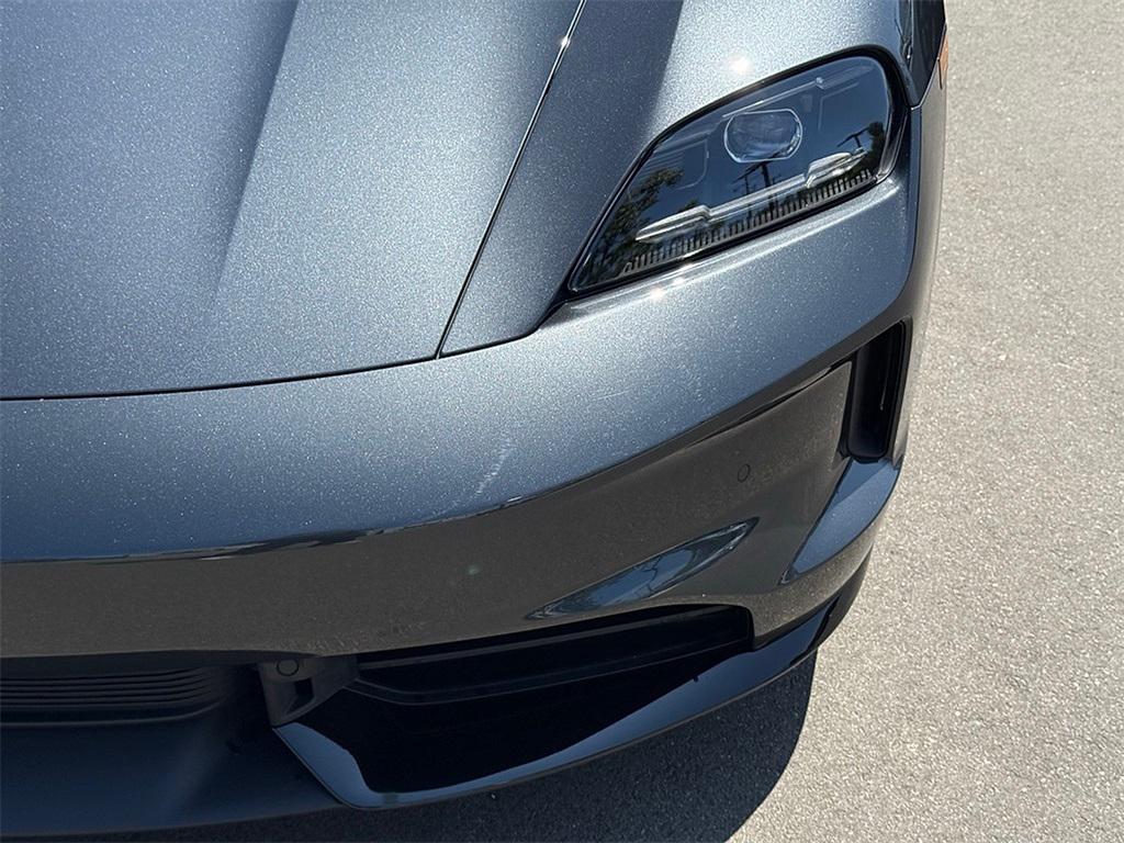 new 2025 Porsche Taycan car