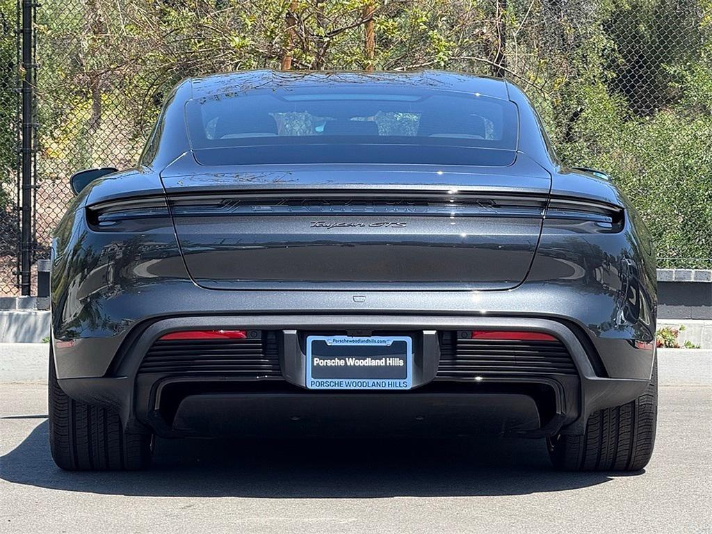 new 2025 Porsche Taycan car