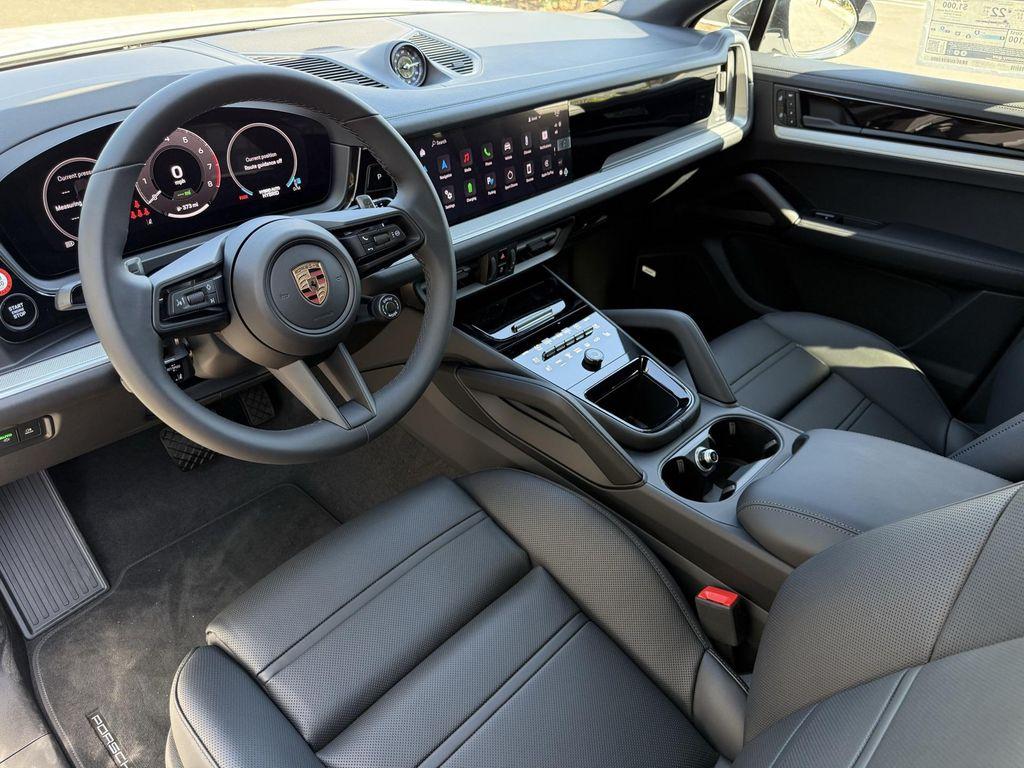 new 2025 Porsche Cayenne car