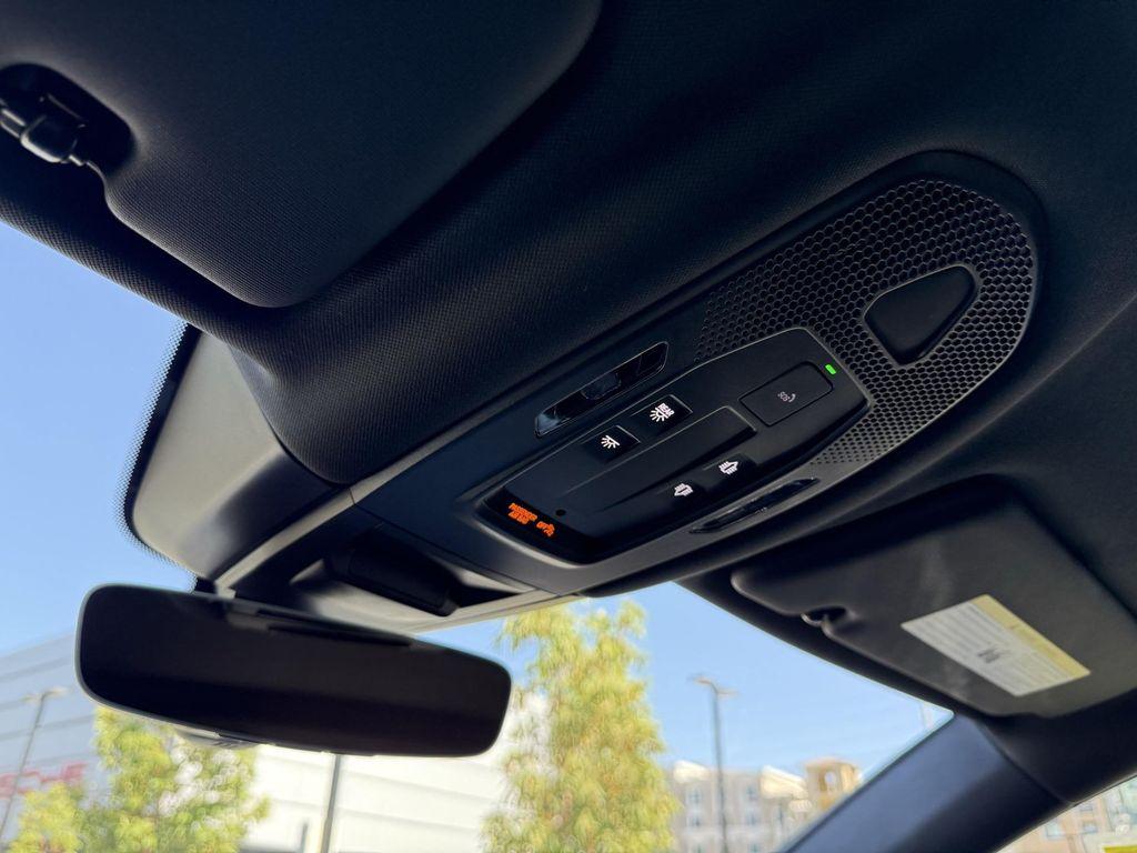 new 2025 Porsche Cayenne car