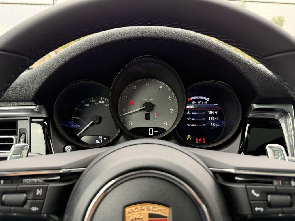 new 2026 Porsche Macan car