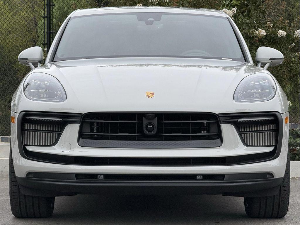 new 2026 Porsche Macan car
