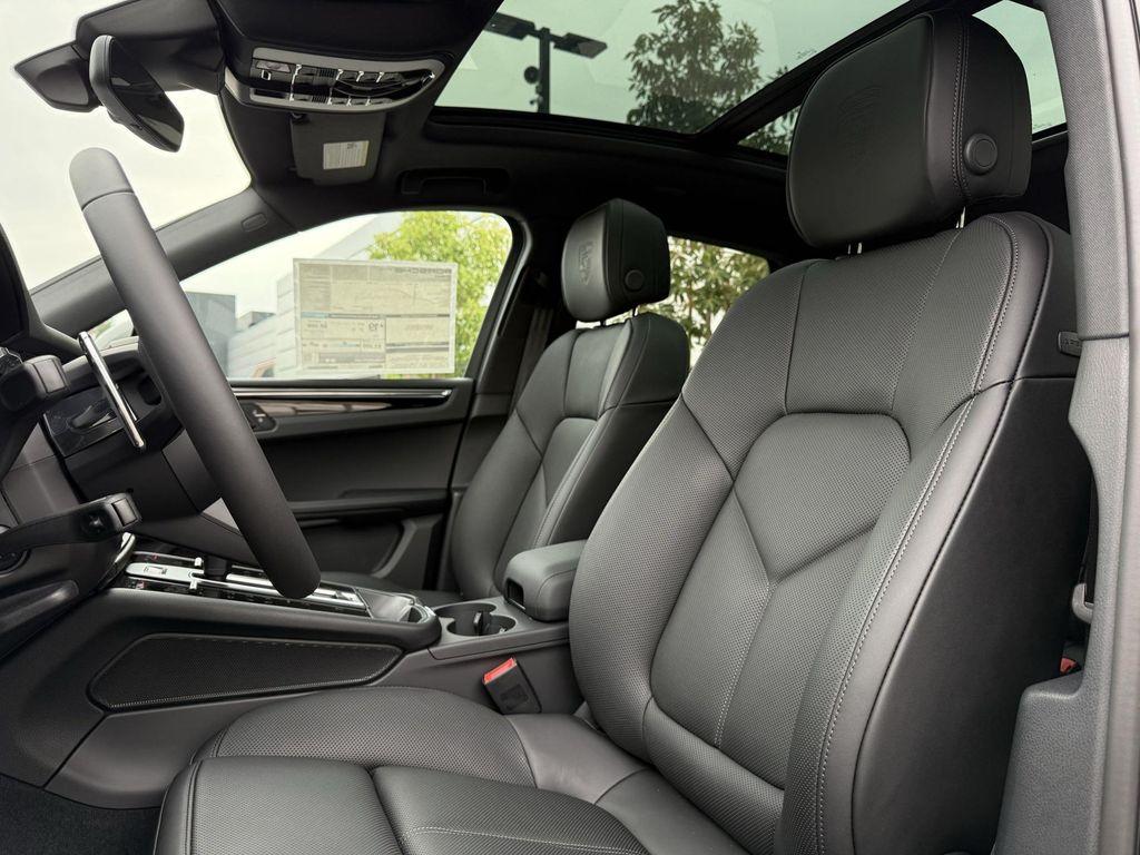 new 2026 Porsche Macan car