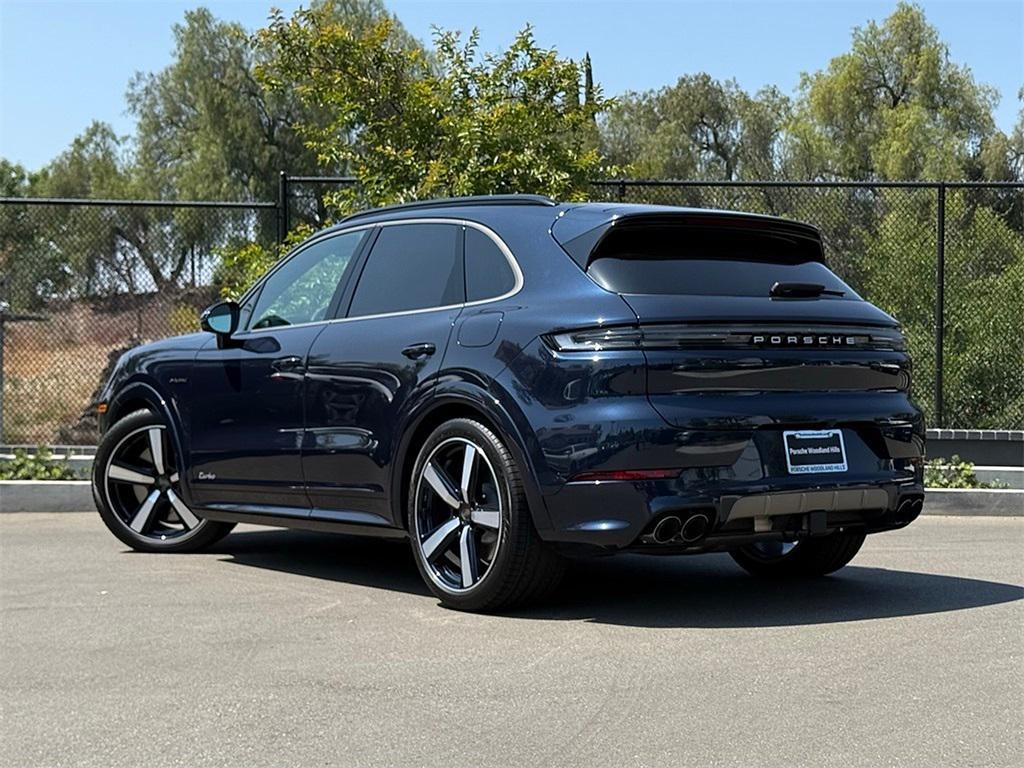 new 2025 Porsche Cayenne car