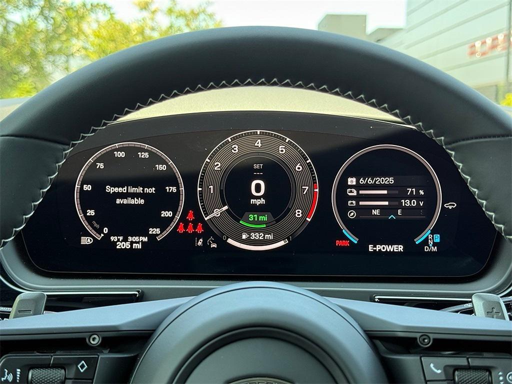 new 2025 Porsche Cayenne car