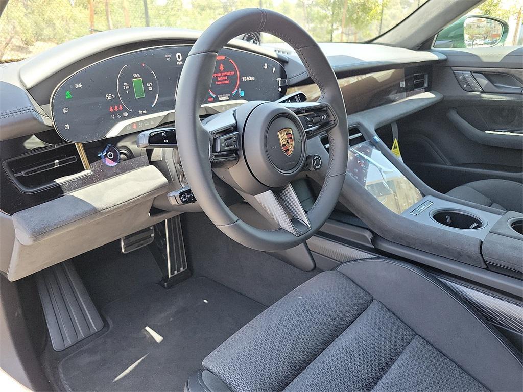 new 2025 Porsche Taycan car