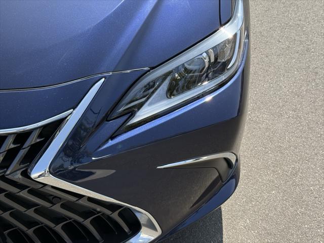 used 2022 Lexus ES 350 car, priced at $40,816