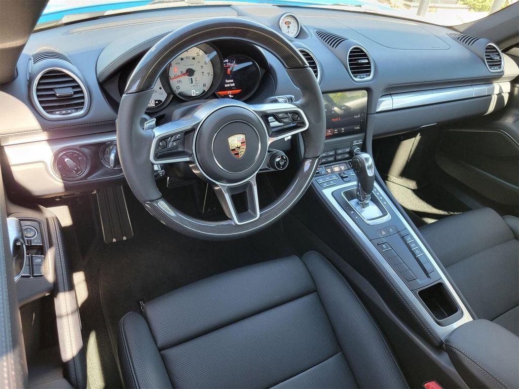 new 2025 Porsche 718 Cayman car