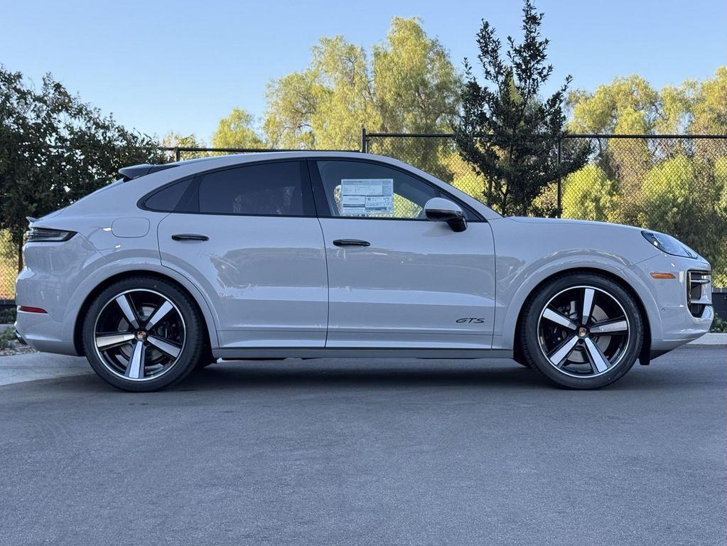 new 2026 Porsche Cayenne car