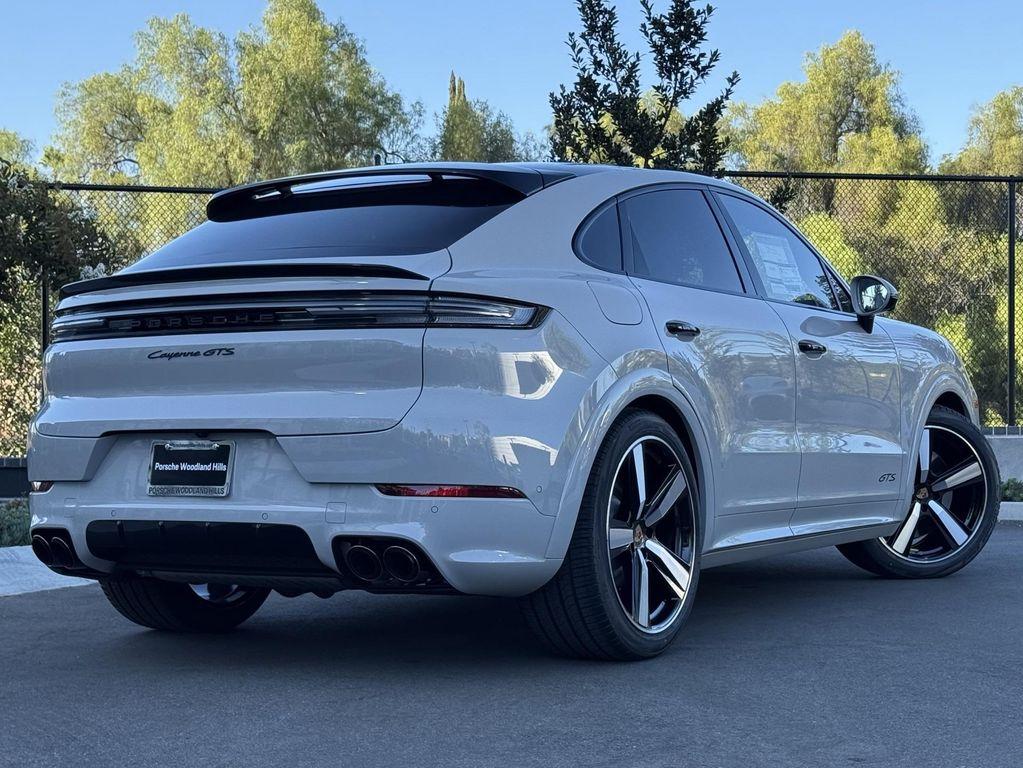 new 2026 Porsche Cayenne car