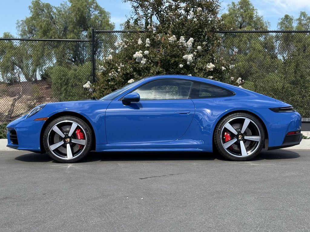 new 2025 Porsche 911 car
