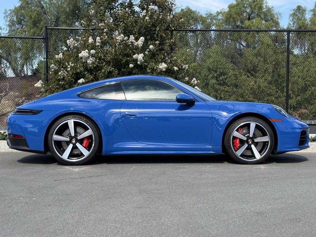 new 2025 Porsche 911 car