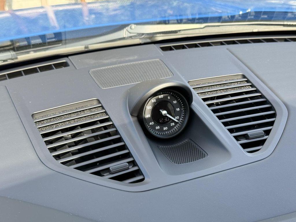 new 2025 Porsche 911 car