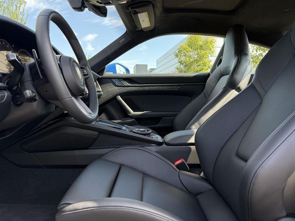 new 2025 Porsche 911 car