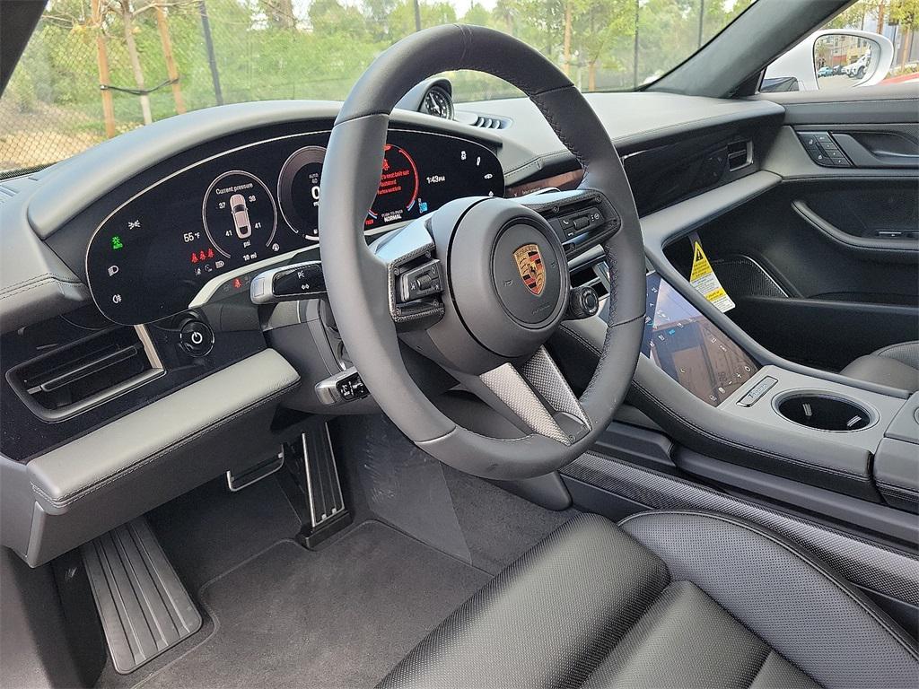 new 2025 Porsche Taycan car