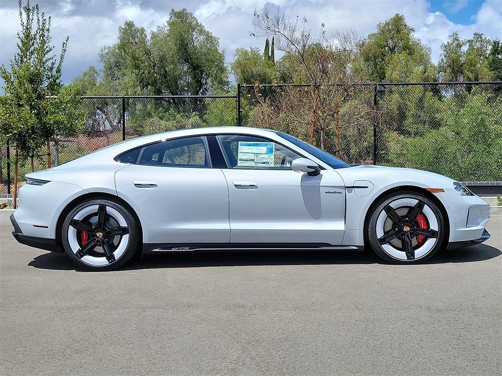 new 2025 Porsche Taycan car