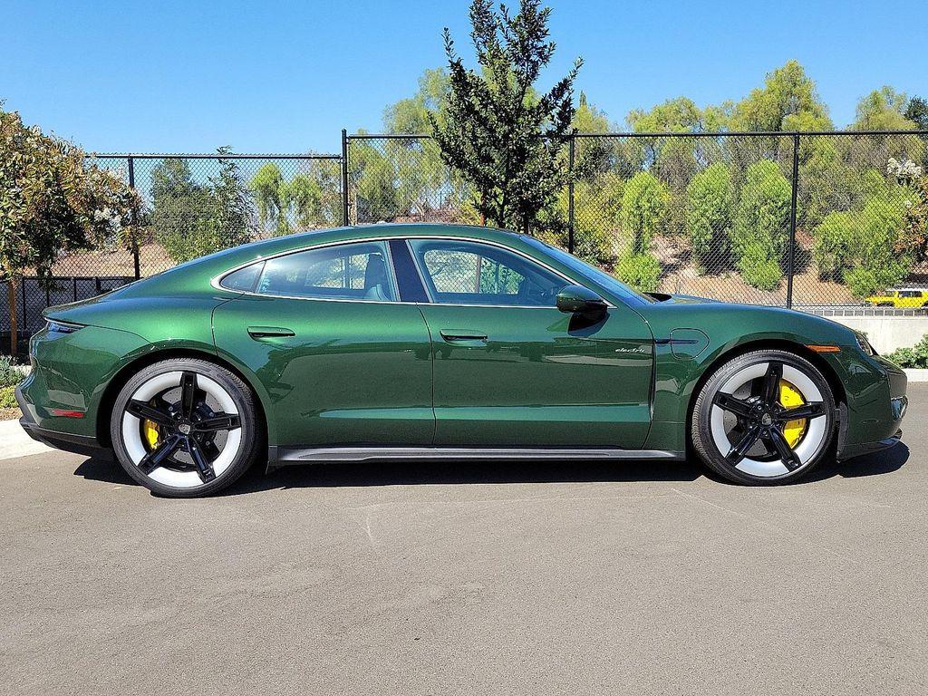 new 2025 Porsche Taycan car
