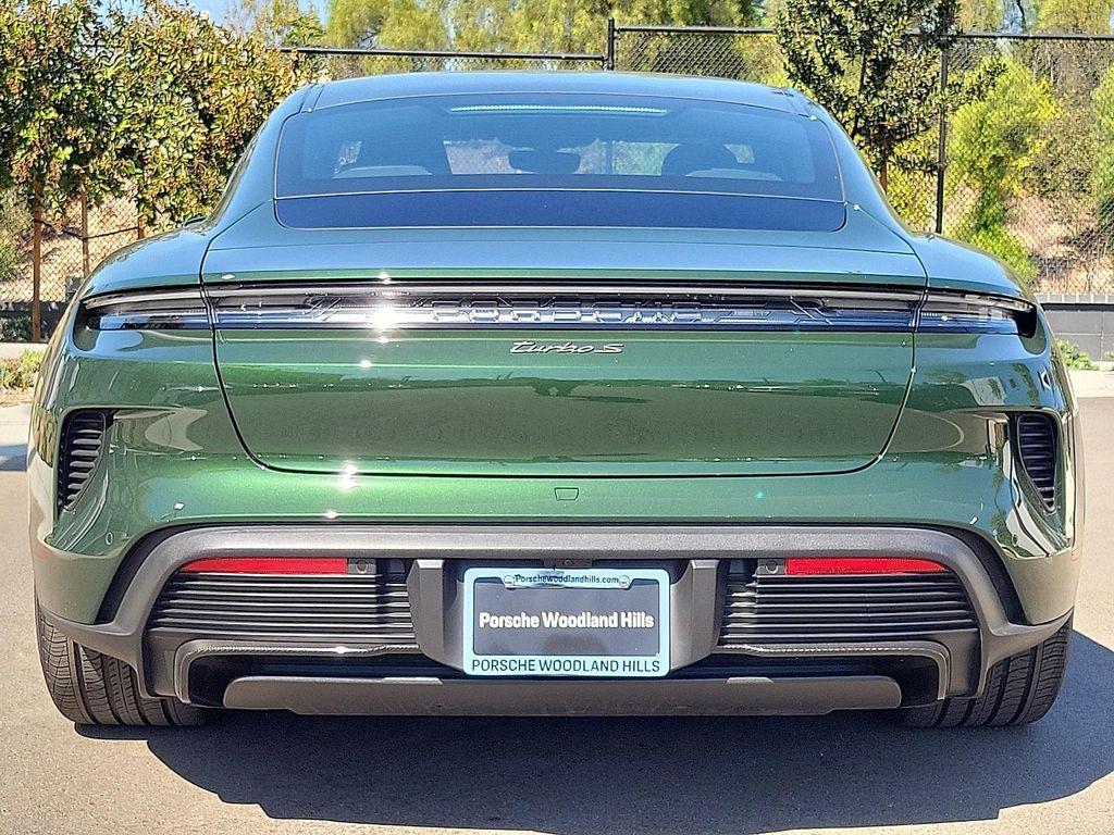 new 2025 Porsche Taycan car