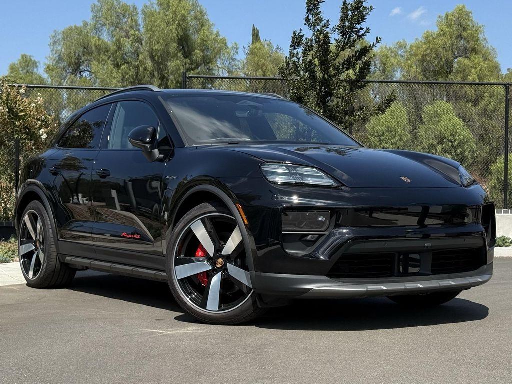 new 2025 Porsche Macan car